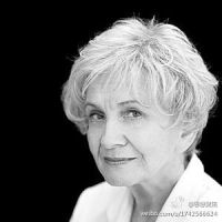 资讯: 加拿大作家爱丽丝·门罗获得2013年诺贝尔文学奖 “最悲壮入围者”村上春树再度与诺贝尔文学奖无缘